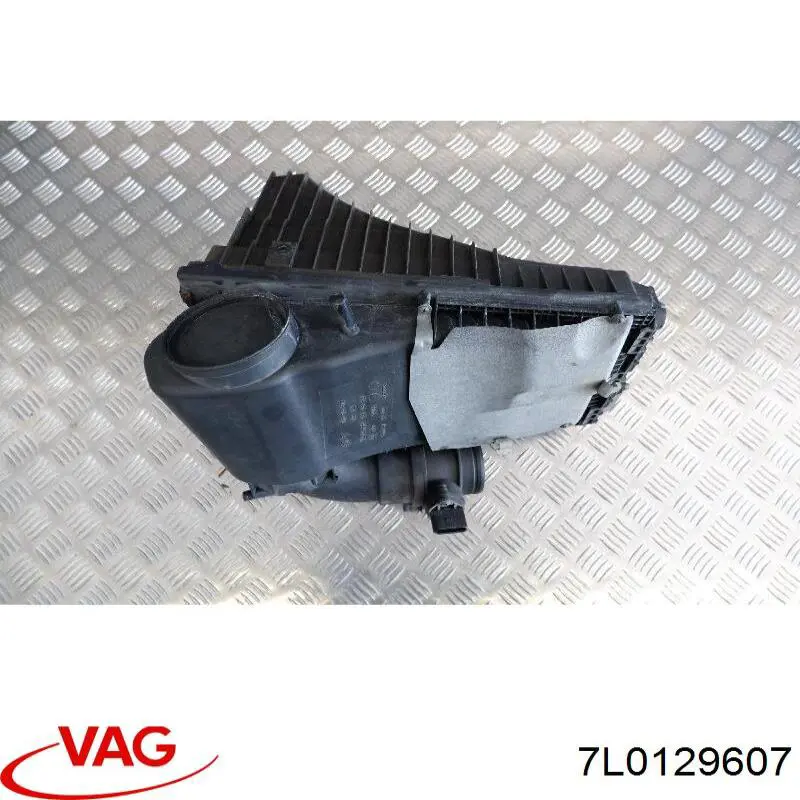 Купити 7L0129607 VAG Корпус фільтра