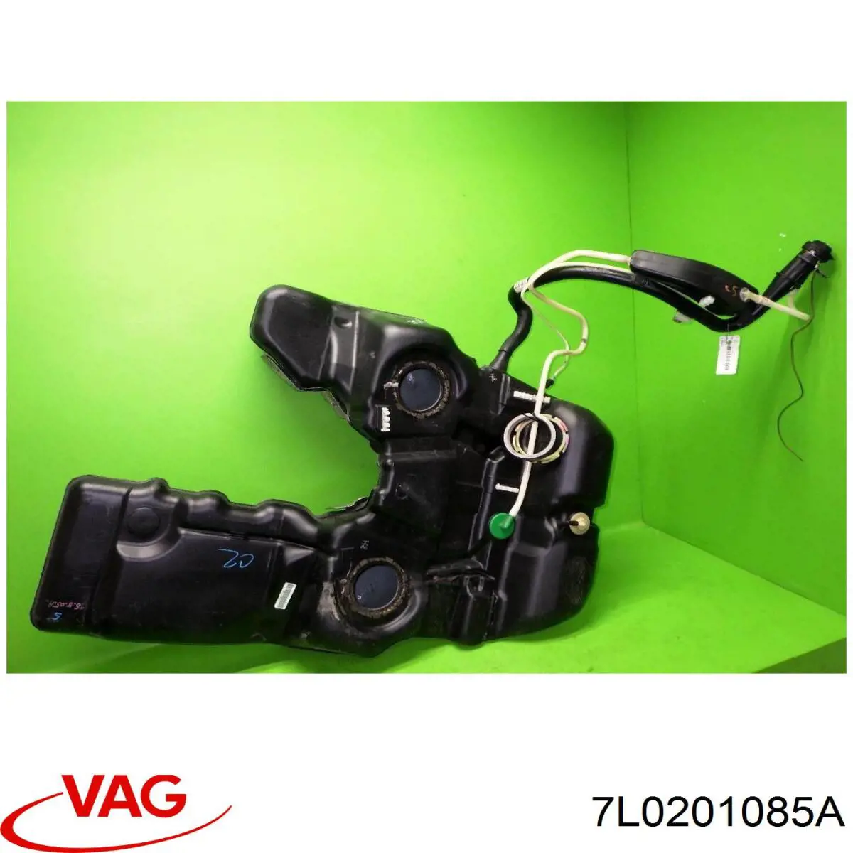 7L0201085A VAG Бак паливний