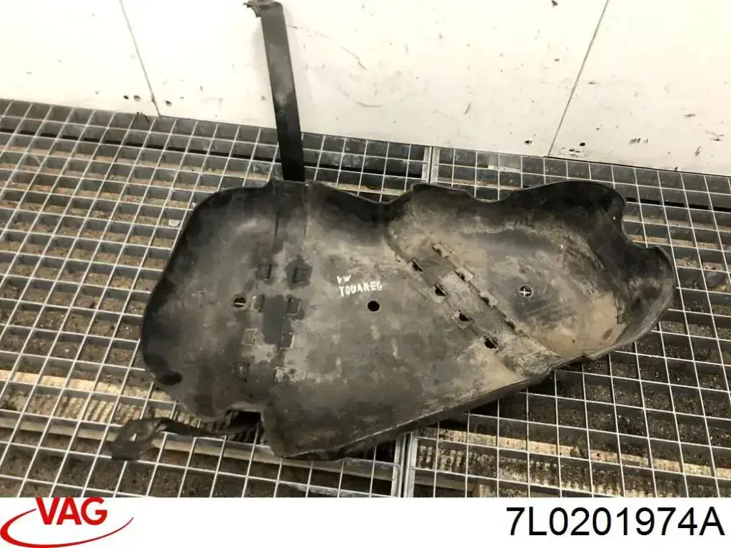 Захист днища, паливного бака VAG 7L0201974A ціна, від 29.14 USD