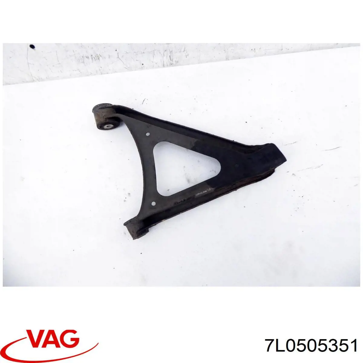 Важіль задньої підвіски нижній, лівий VAG 7L0505351 ціна, від 19.05 USD