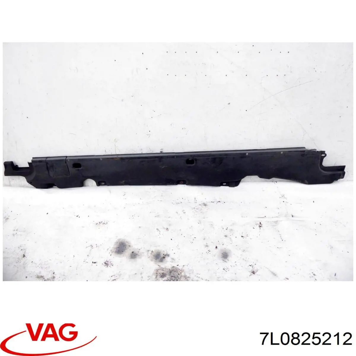 Купити 7L0825212 VAG Захист днища, правий