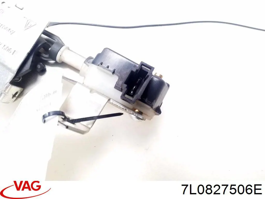 7L0827506E VAG Замок п'ятих дверей