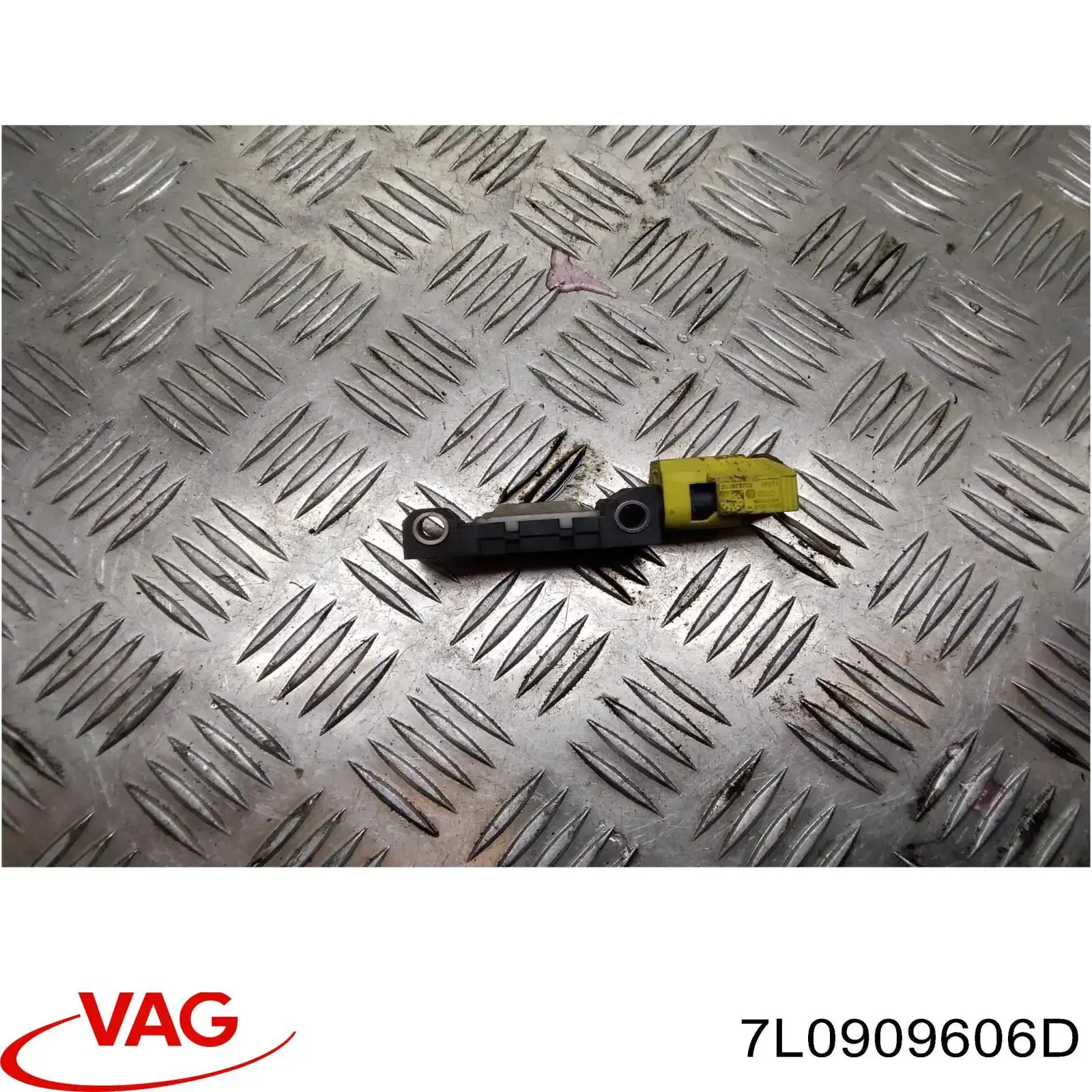 Датчик Ейрбег передній VAG 7L0909606D ціна, від 6.33 USD