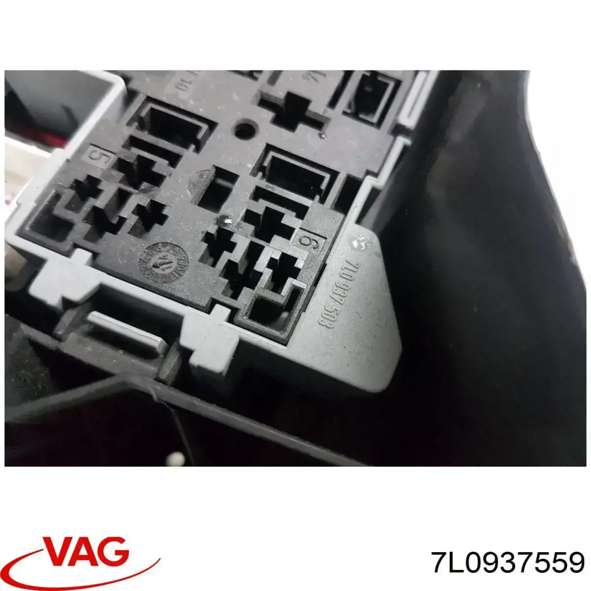 Монтажний блок VAG 7L0937559
