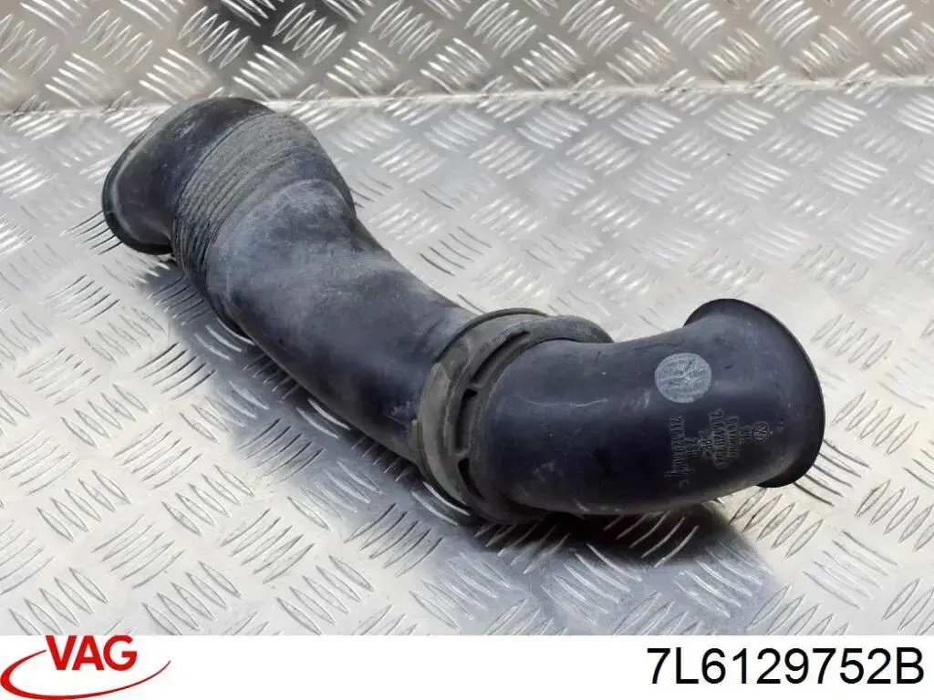 Патрубок повітряний, вхід повітряного фільтра VAG 7L6129752B ціна, від 10.17 USD