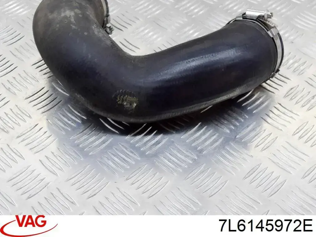 Шланг/патрубок интеркуллера 7L6145972C VAG