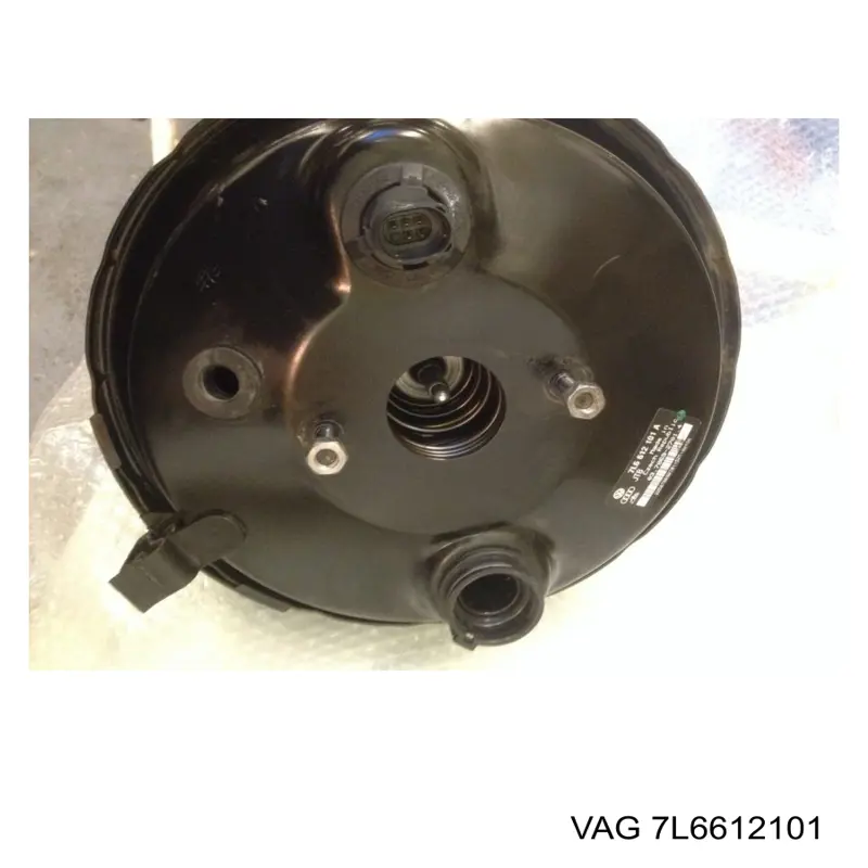 Підсилювач гальм 7L6612101 VAG