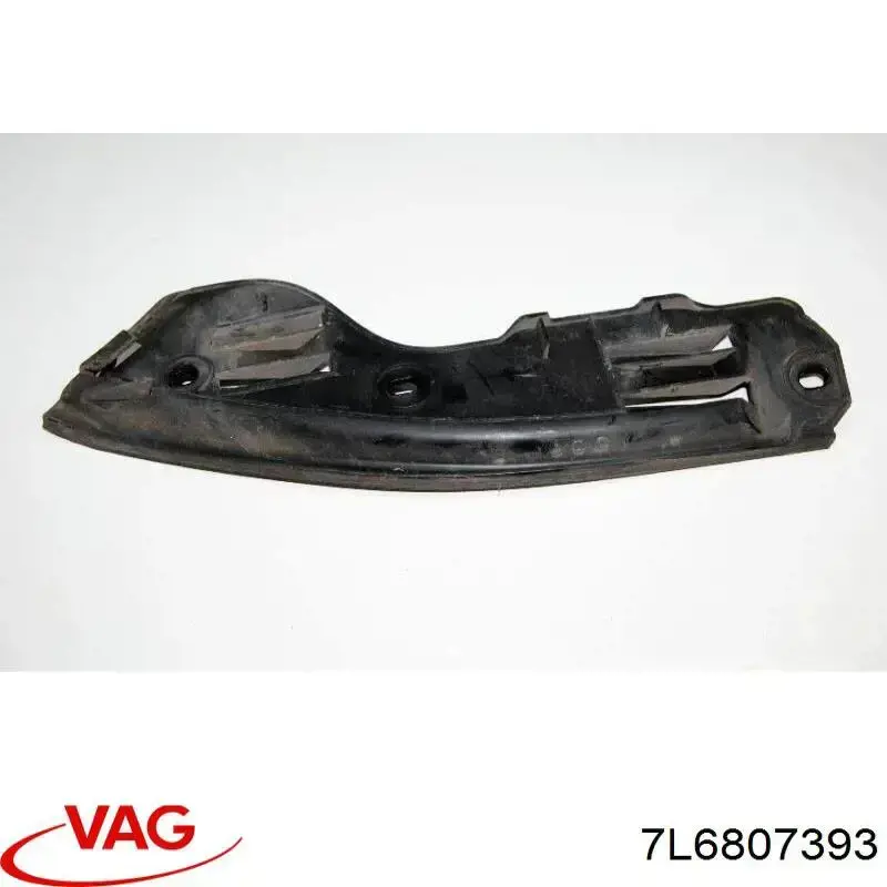 Направляюча заднього бампера, ліва 7L6807393 VAG