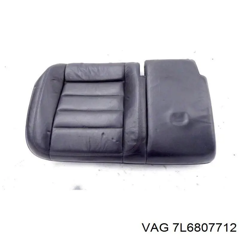 7L6807712 VAG Наповнювач бампера заднього
