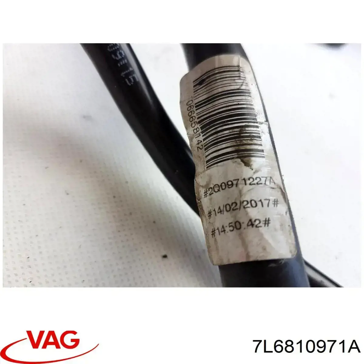 Купити 7L6810971A VAG Підкрилок заднього крила, лівий