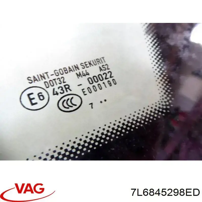 7L6845298ED VAG Стукло багажника, праве