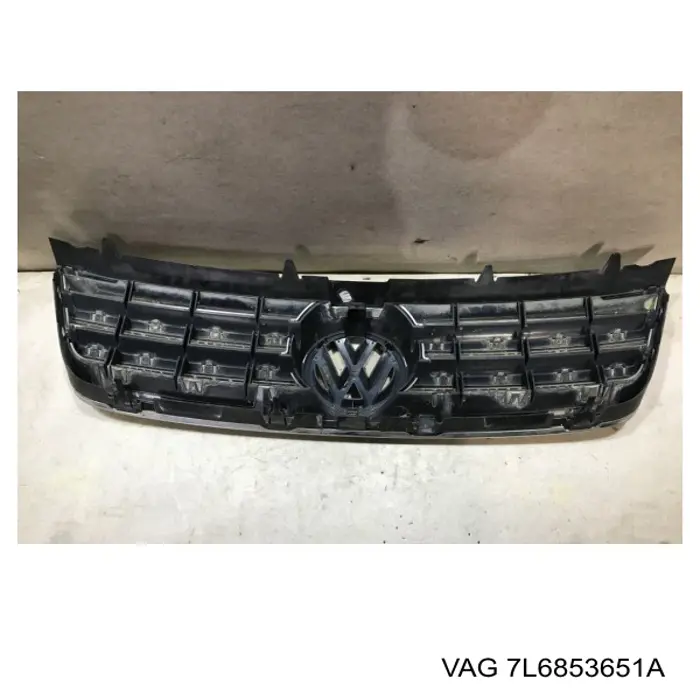Облицювання радіатора VAG 7L6853651A ціна, від 49.74 USD