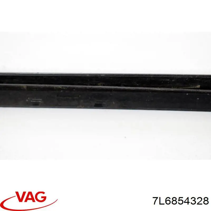 Молдинг лобового скла, правий VAG 7L6854328 ціна, від 7.60 USD