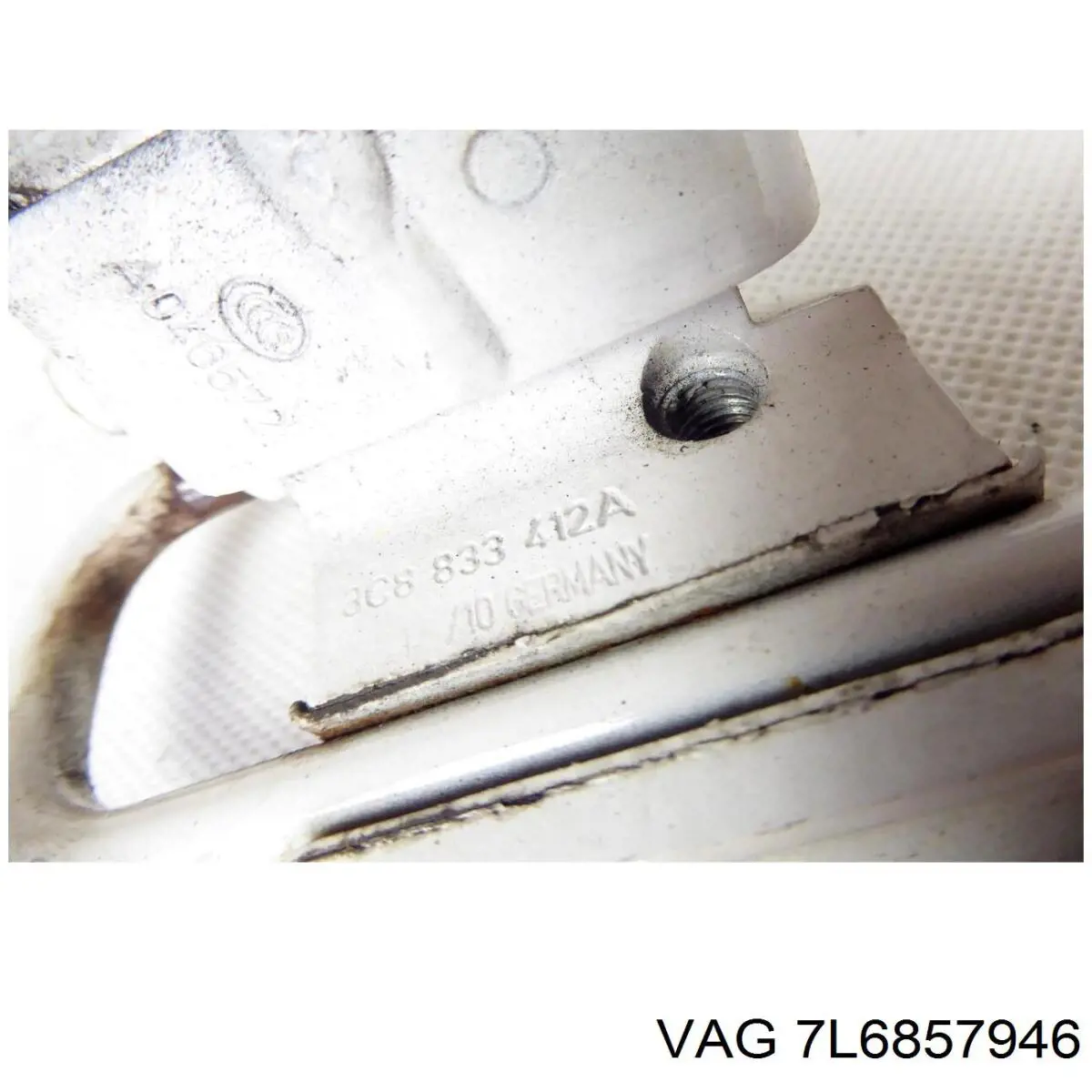 Купити 7L6857946 VAG 