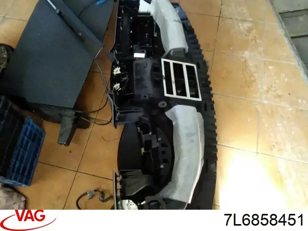  7L6858451 VAG