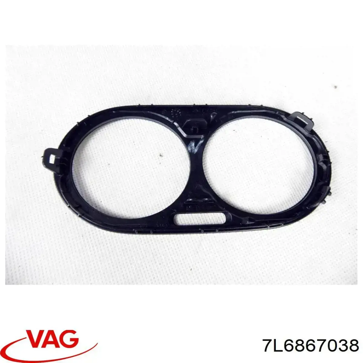 Купити 7L6867038 VAG Облицювання багажного відсіку, праве