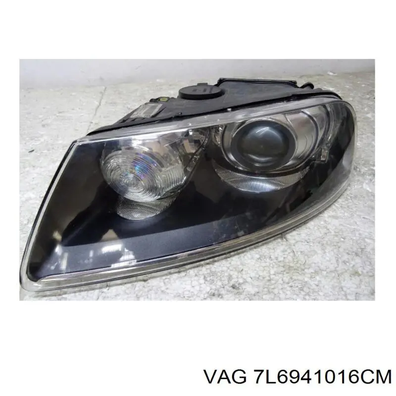 7L6941016CM VAG Фара передня права