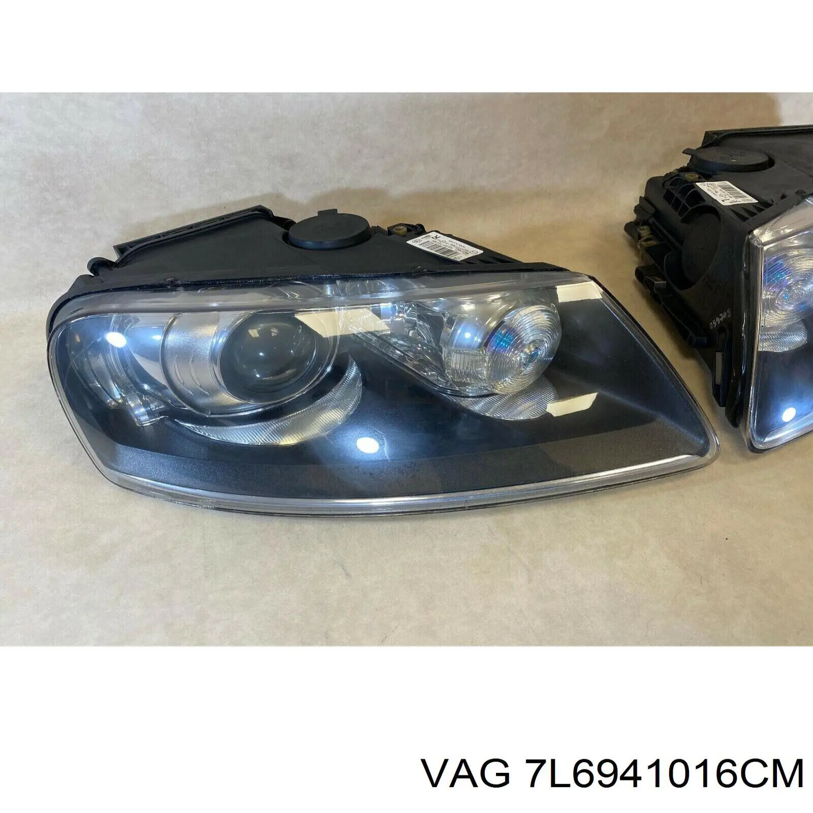 Основна фара - вставка VAG 7L6941016CM ціна, від 305.90 USD