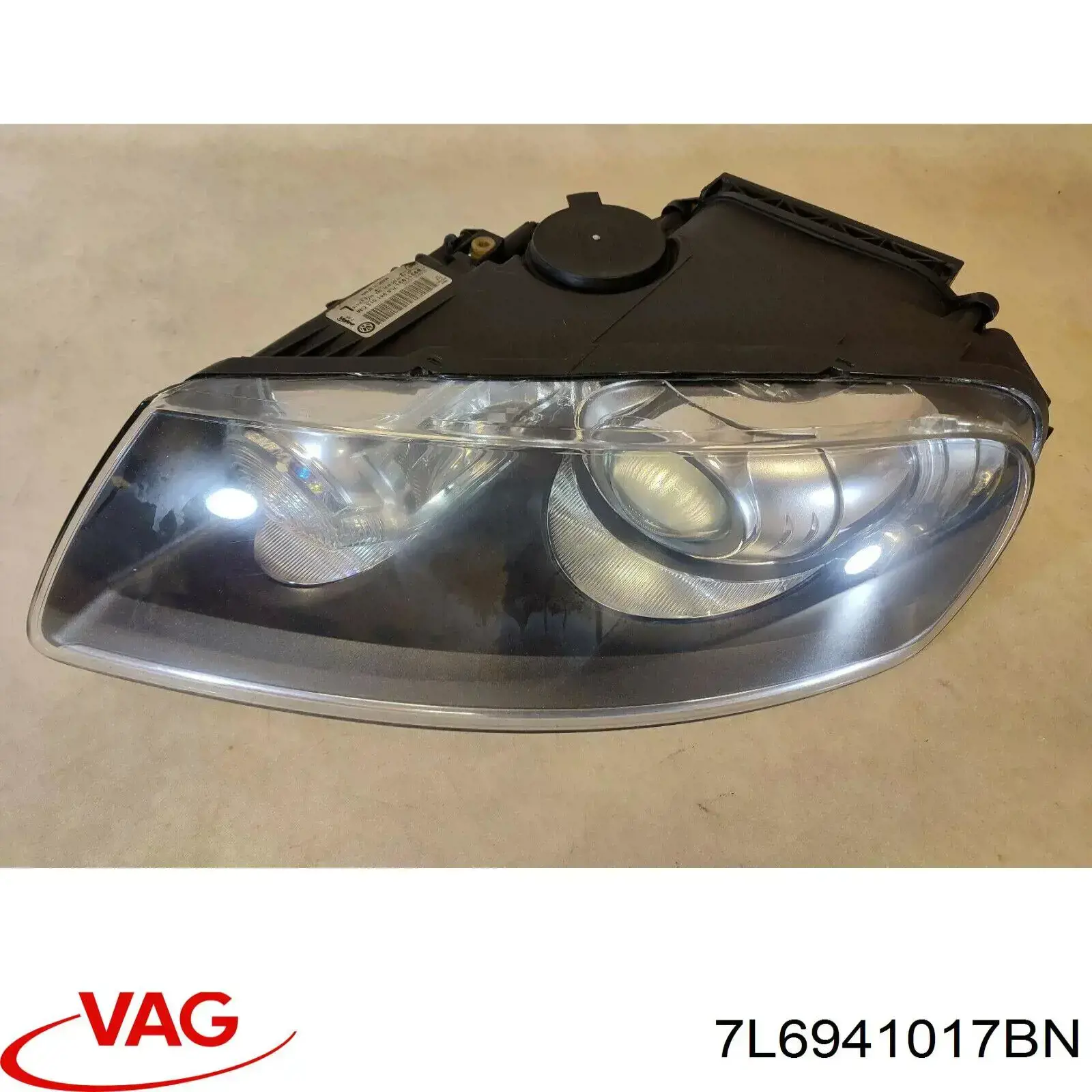 Фара ліва ZVG111343L Signeda