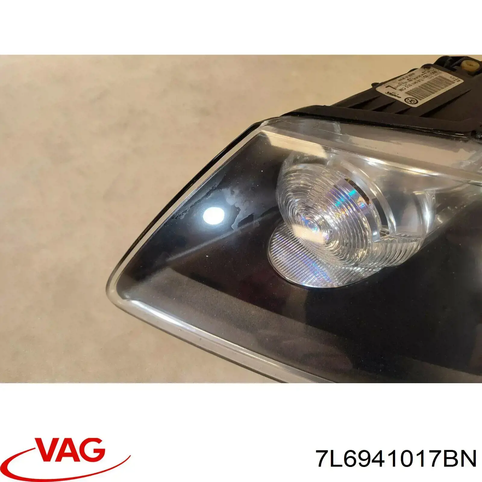 Фара ліва 7L6941017BN VAG