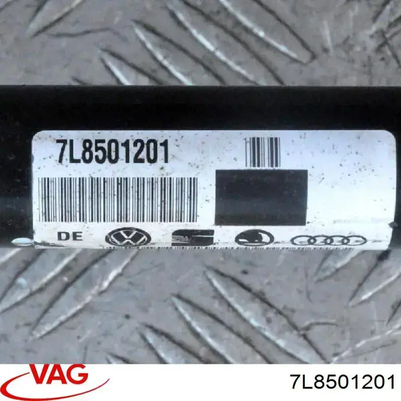 7L8501201 VAG Привід задній
