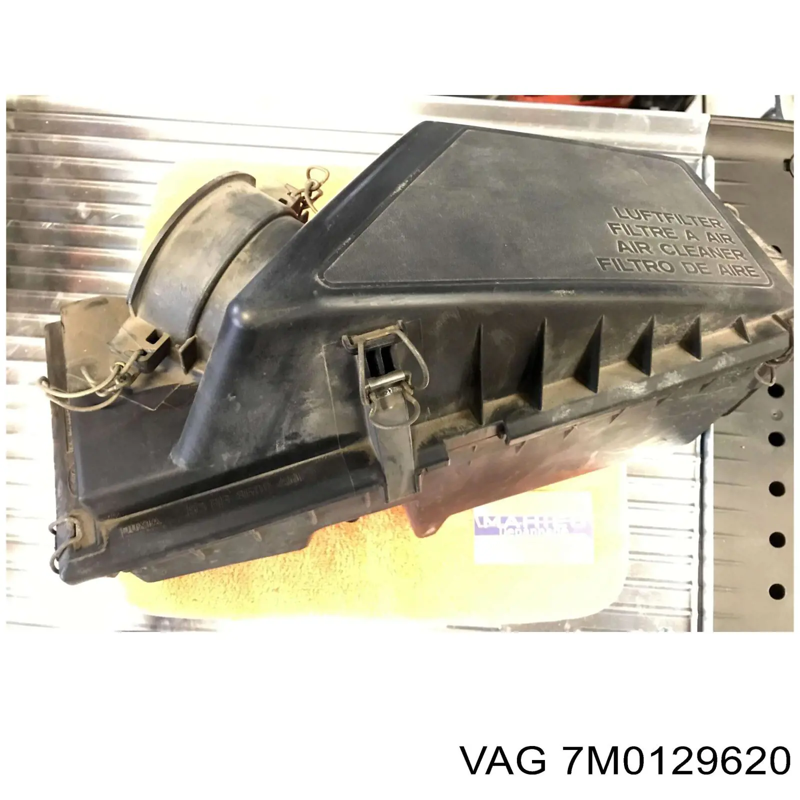 Повітряний фільтр 7M0129620 VAG