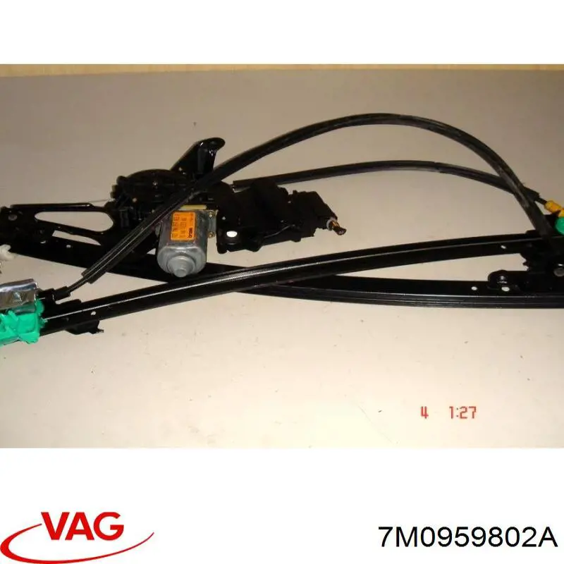 Двигун склопідіймача двері передньої, правої 7M0959802A VAG