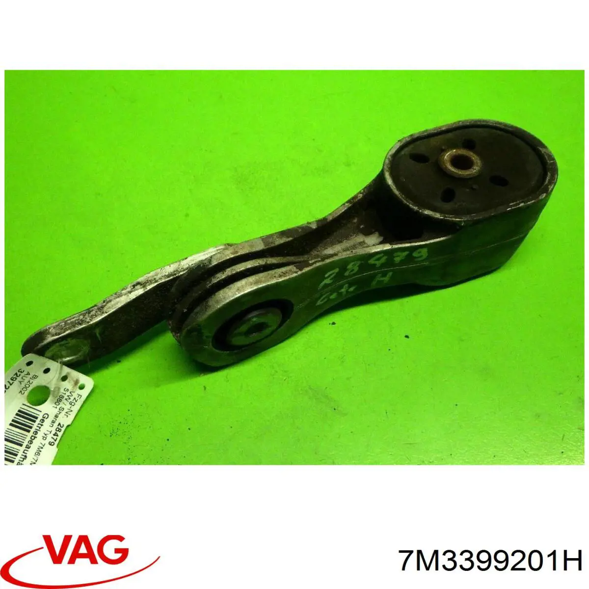 Подушка двигуна задня 7M3399201H VAG