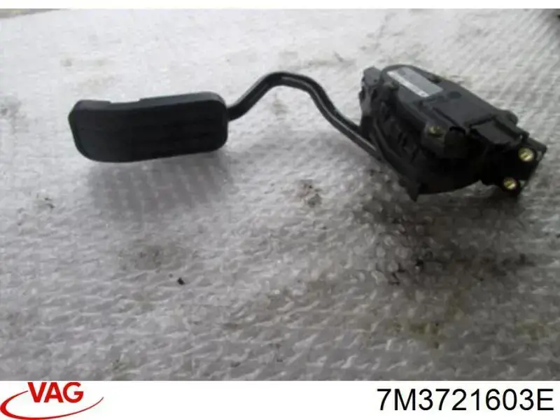 Підаль газу VAG 7M3721603E ціна, від 54.65 USD