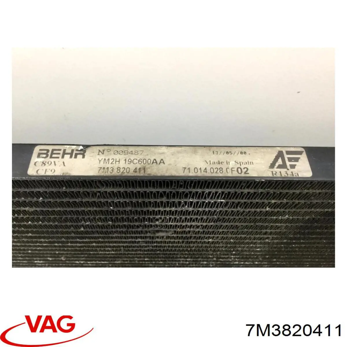 Конденсатор кондиціонера VAG 7M3820411 ціна, від 59.66 USD
