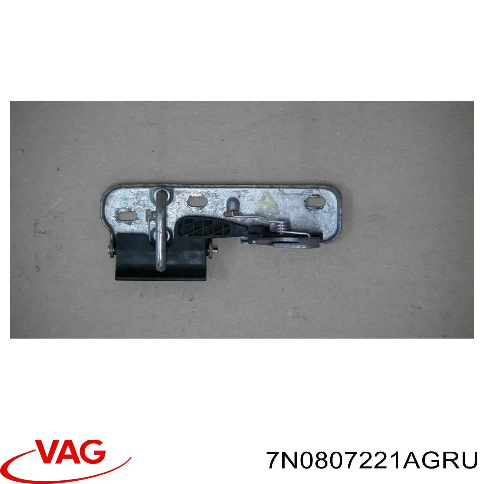 Купити 7N0807221AGRU VAG Буфер (бампер) передній