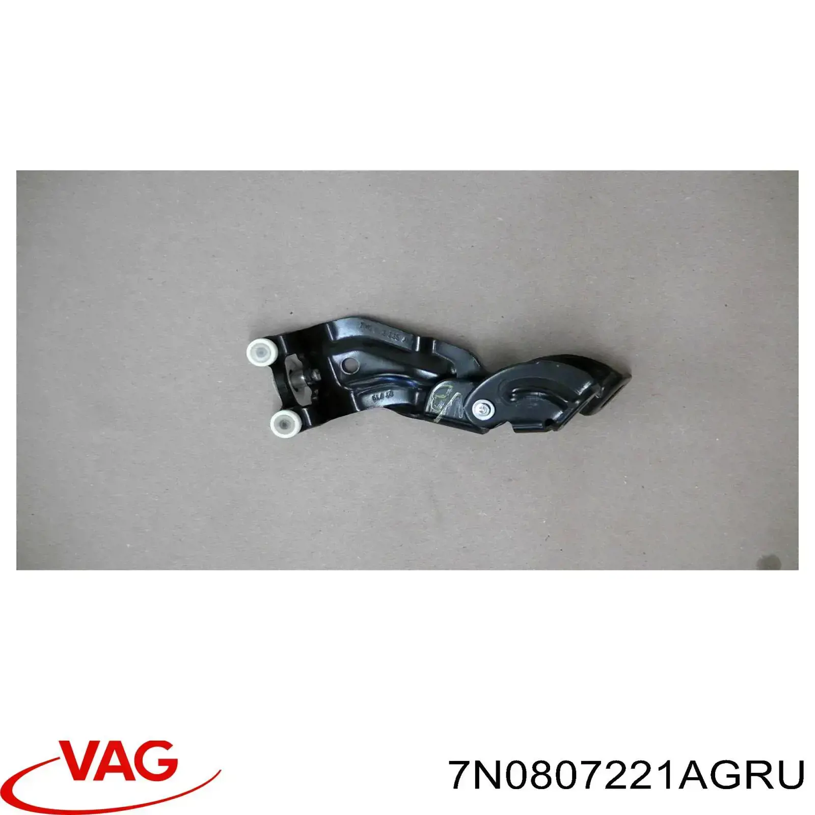 7N0807221AGRU VAG Бампер передній в зборі