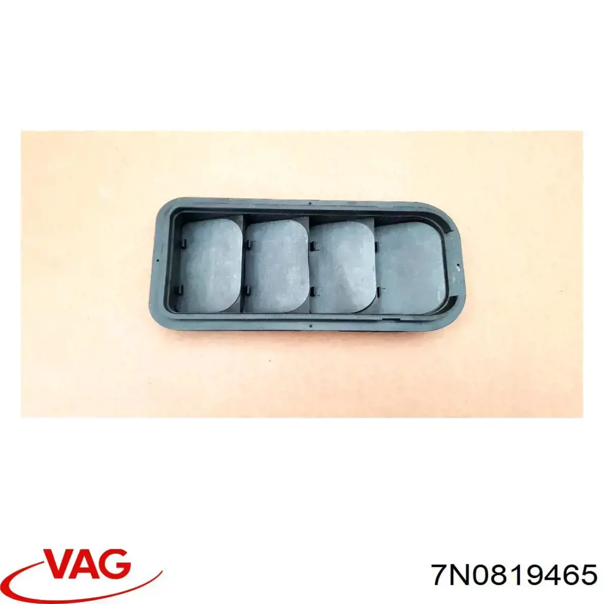 Купити 7N0819465 VAG Решітка вентиляційна задня