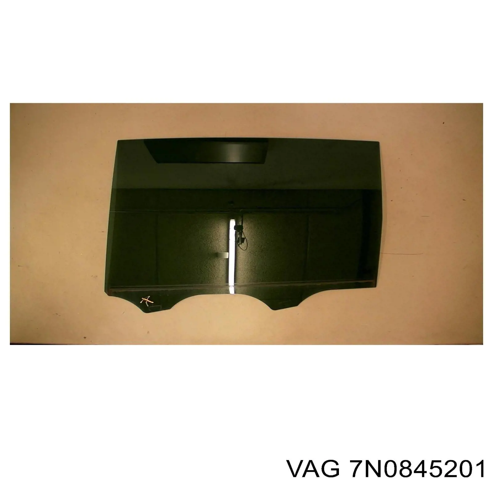 Скло передніх дверей, лівою VAG 7N0845201 ціна, від 63.34 USD
