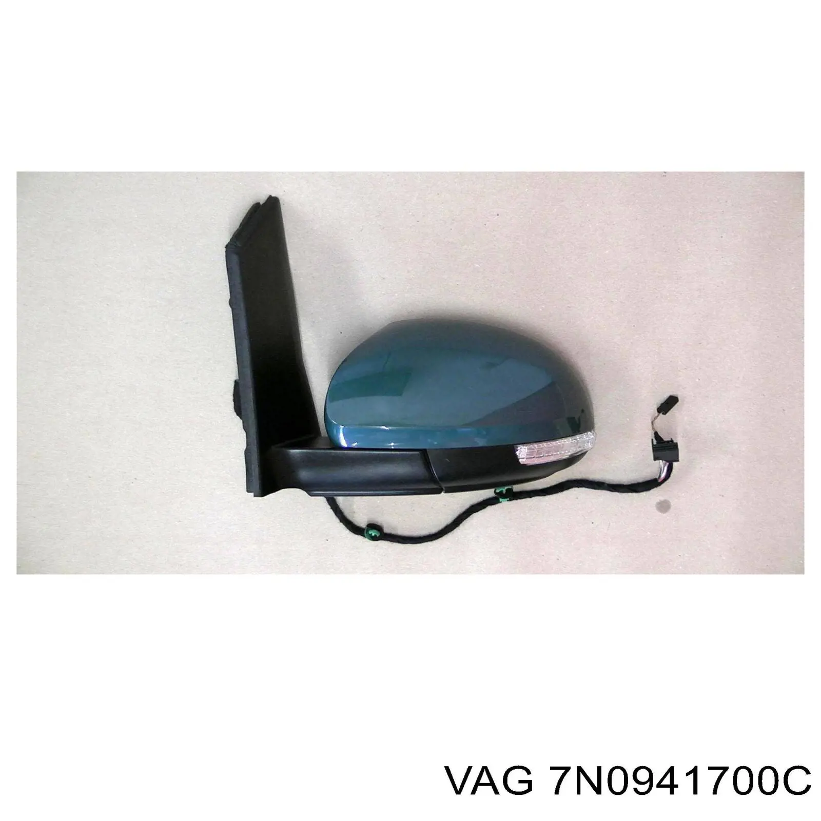 Протитуманка права Polcar 955230E ціна, від 55.12 USD