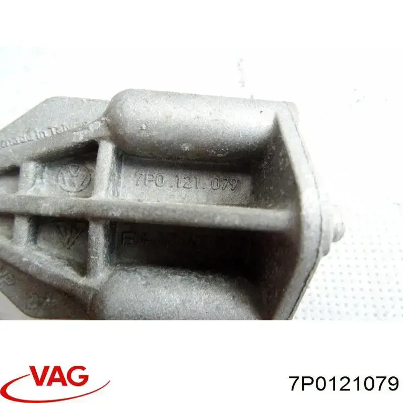 Подушка радіатора охолодження, нижня 7P0121079 VAG