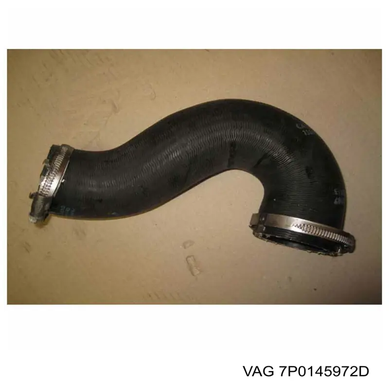 Шланг/патрубок интеркуллера VAG 7P0145972D ціна, від 48.23 USD