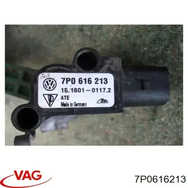 Датчик рівня положення кузова, передній VAG 7P0616213 ціна, від 30.89 USD
