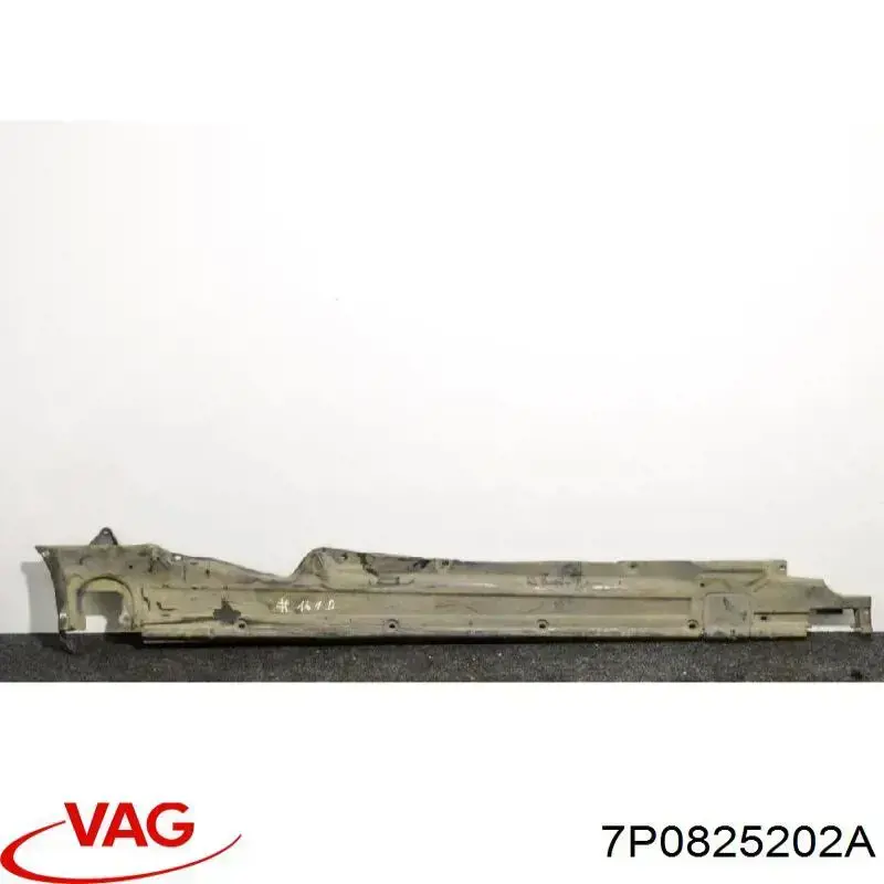 7P0825202A VAG Захист днища, правий