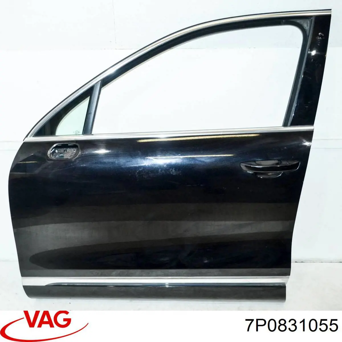 Купити 7P0831311B VAG Двері кабіни