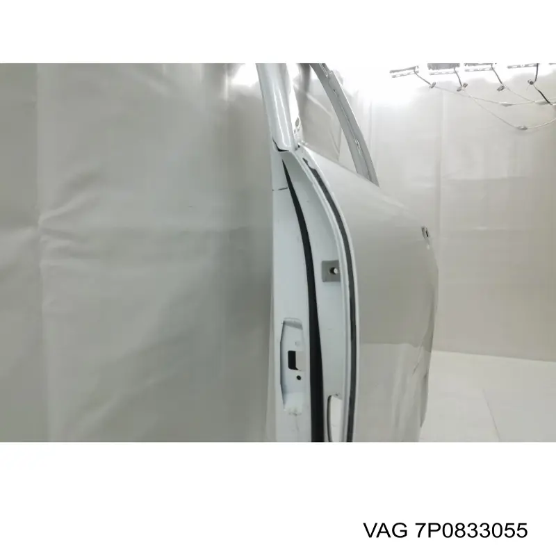 Двері задні AND 30833026 ціна, від 249.01 USD