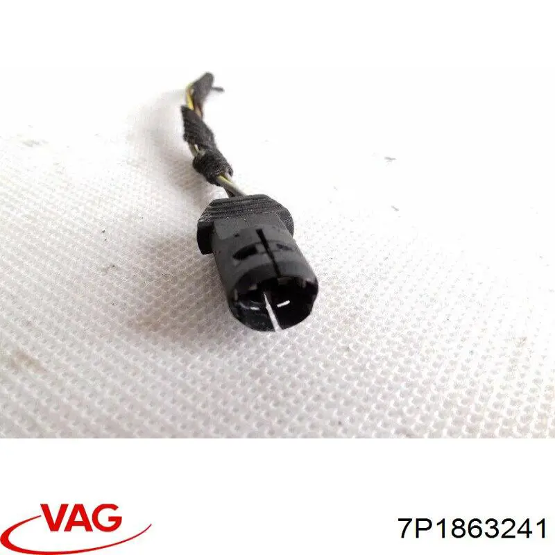 Консоль центральна панелі керування 7P1863241 VAG