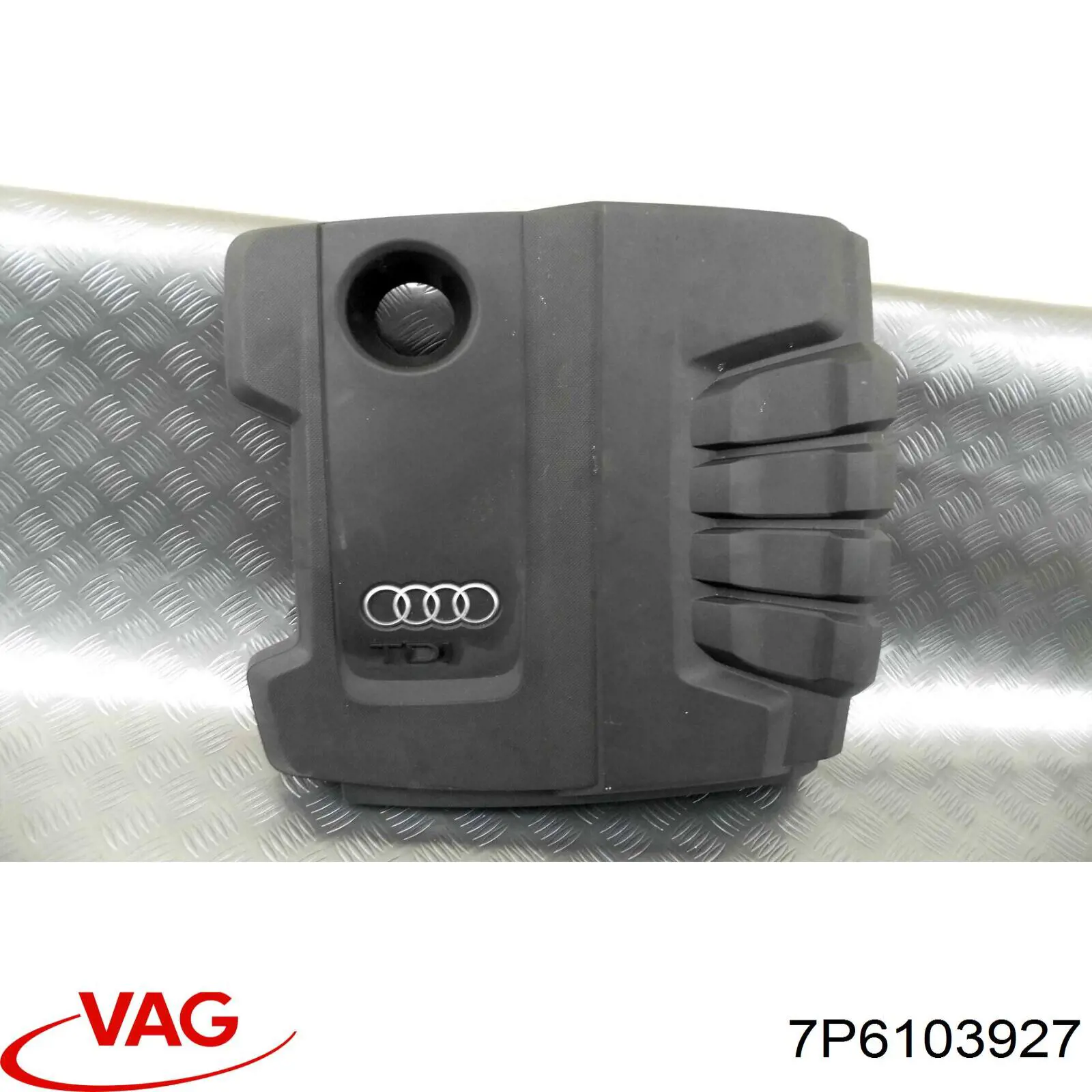 Кришка двигуна декоративна VAG 7P6103927 ціна, від 41.67 USD