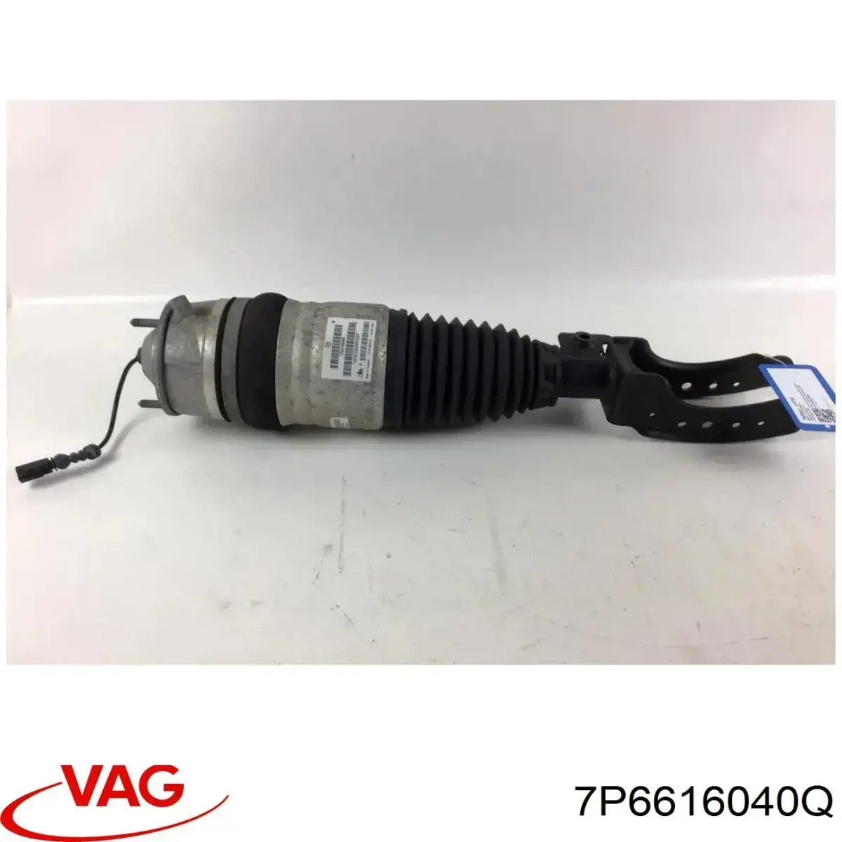 Купити 7P6616040Q VAG Амортизатор передній, правий