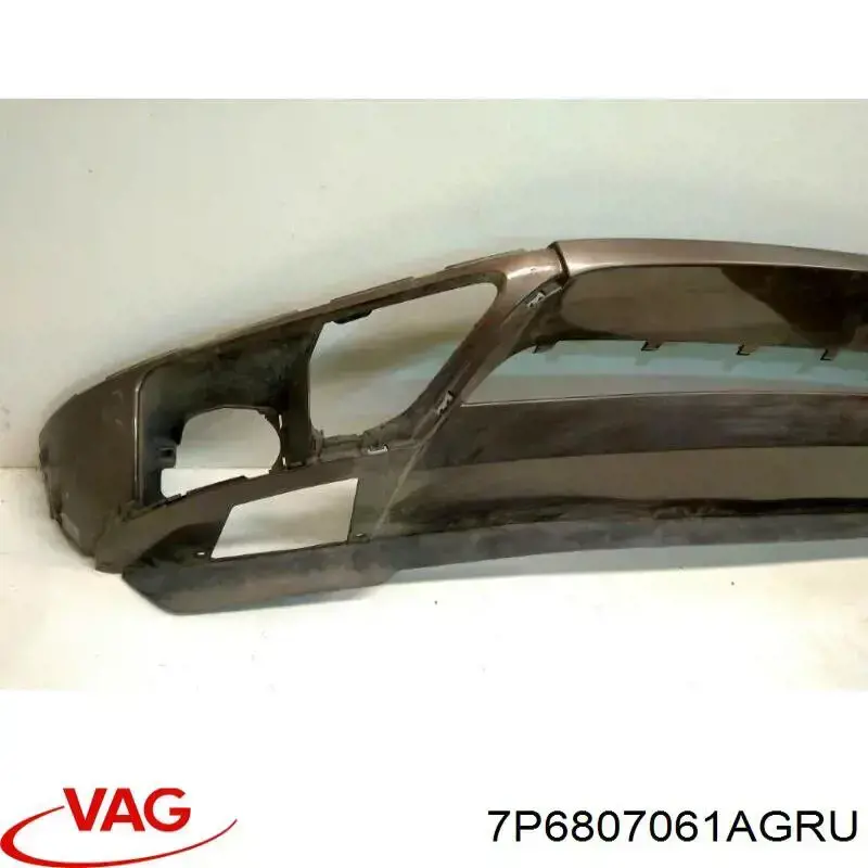 Сплитер переднього бампера VAG 7P6807061AGRU ціна, від 86.26 USD