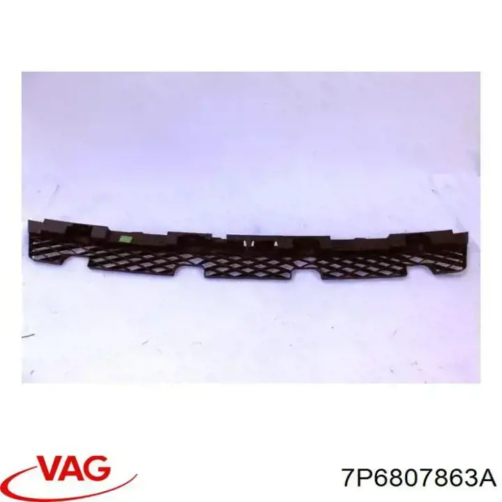 7P6807863A VAG Кронштейн бампера заднього, центральний