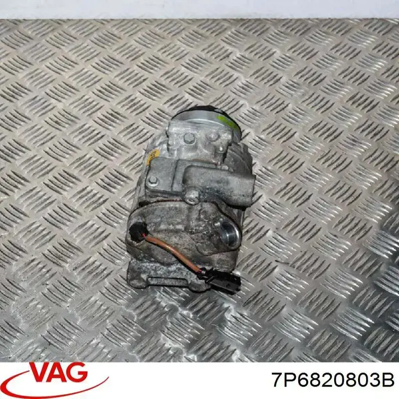 Компресор кондиціонера 7P6820803B VAG