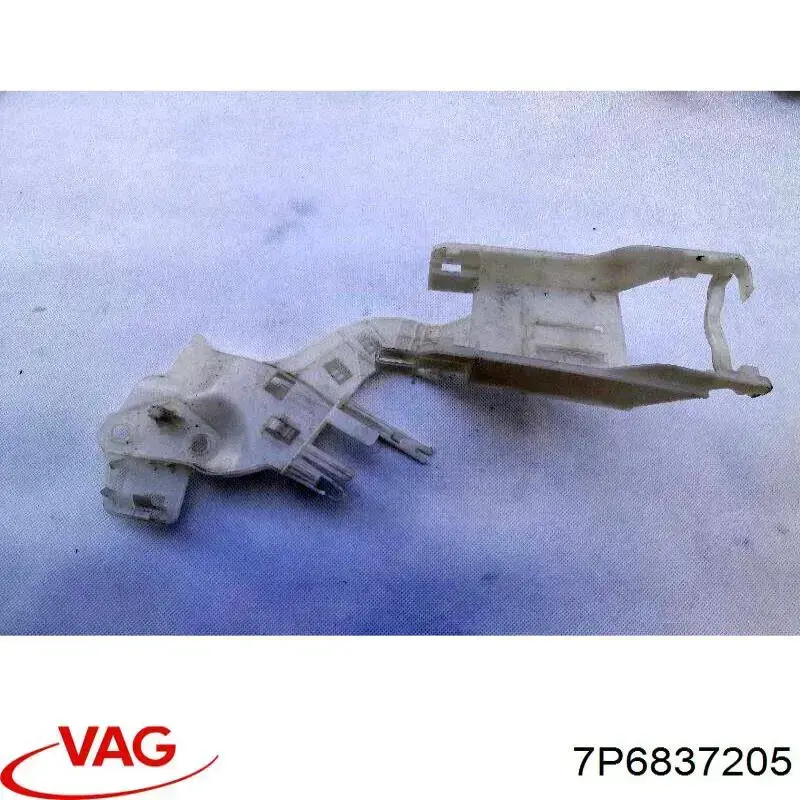 Купити 7P6837205 VAG Ручка задніх лівих дверей