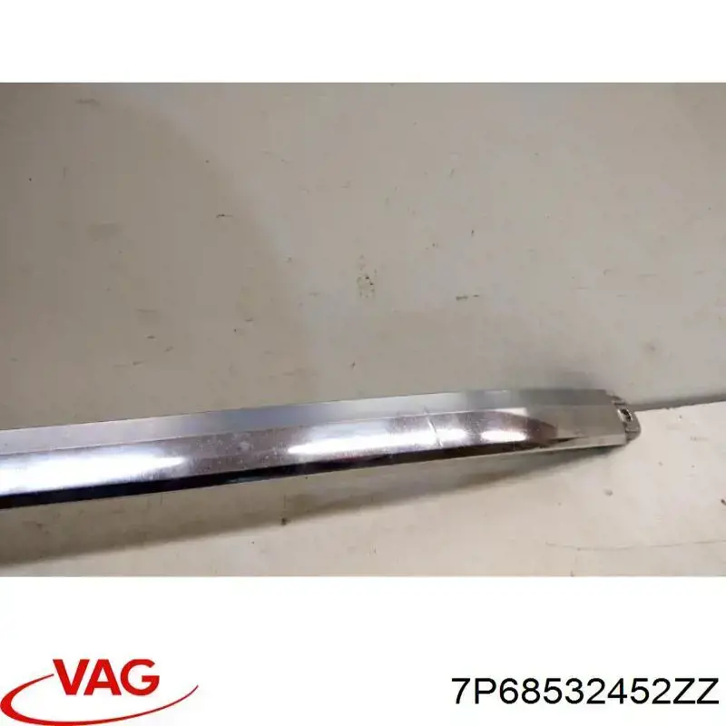 Купити 7P68532452ZZ VAG Молдинг решітки переднього бампера, нижній