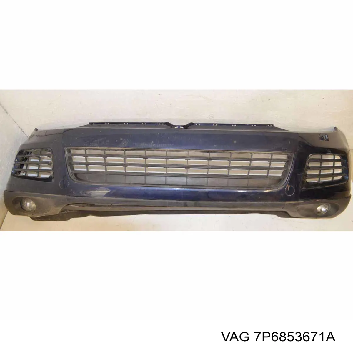 7P6853671A VAG Решітка переднього бампера, центральна